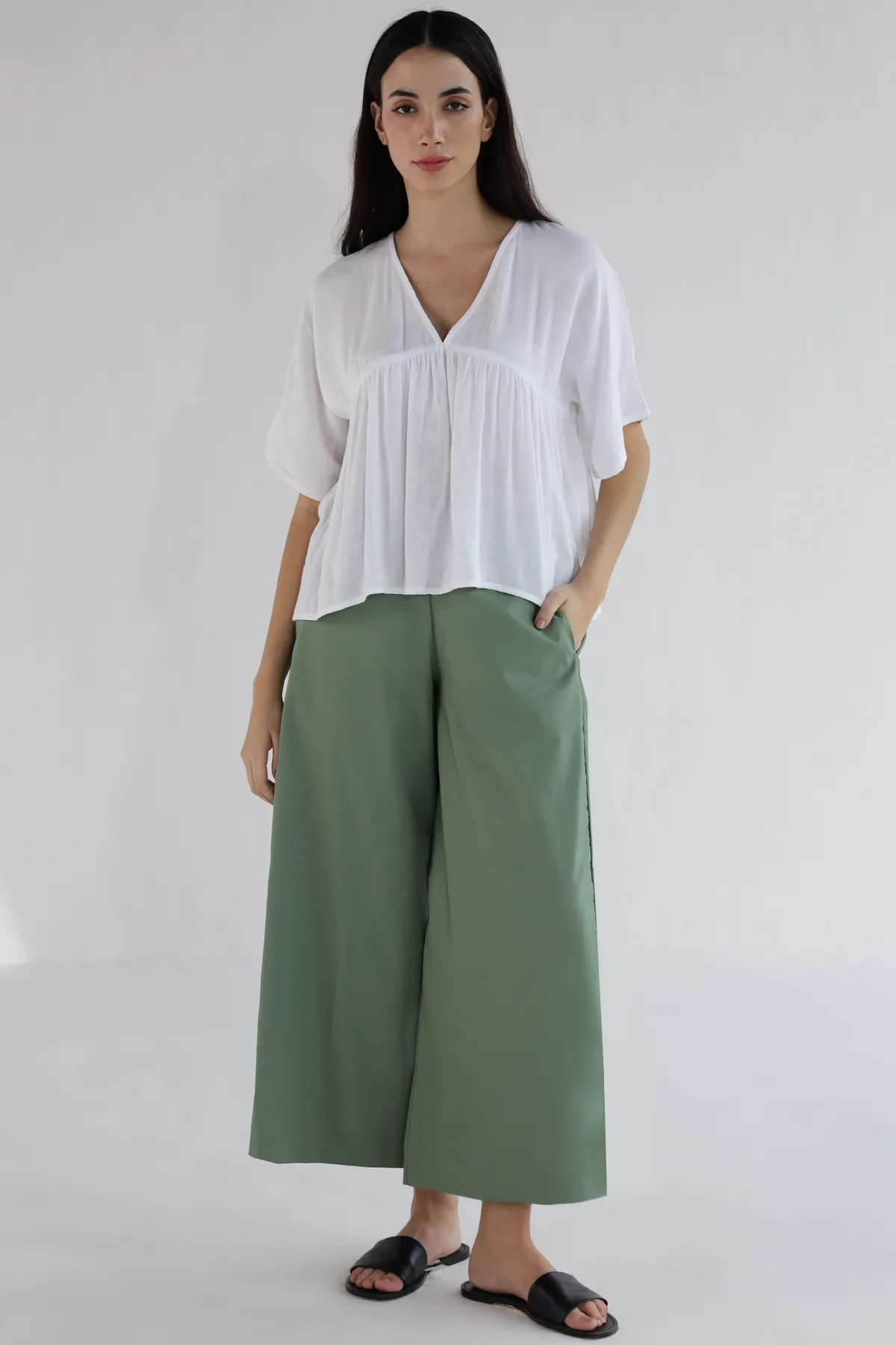 Essential Pants : Sage Green