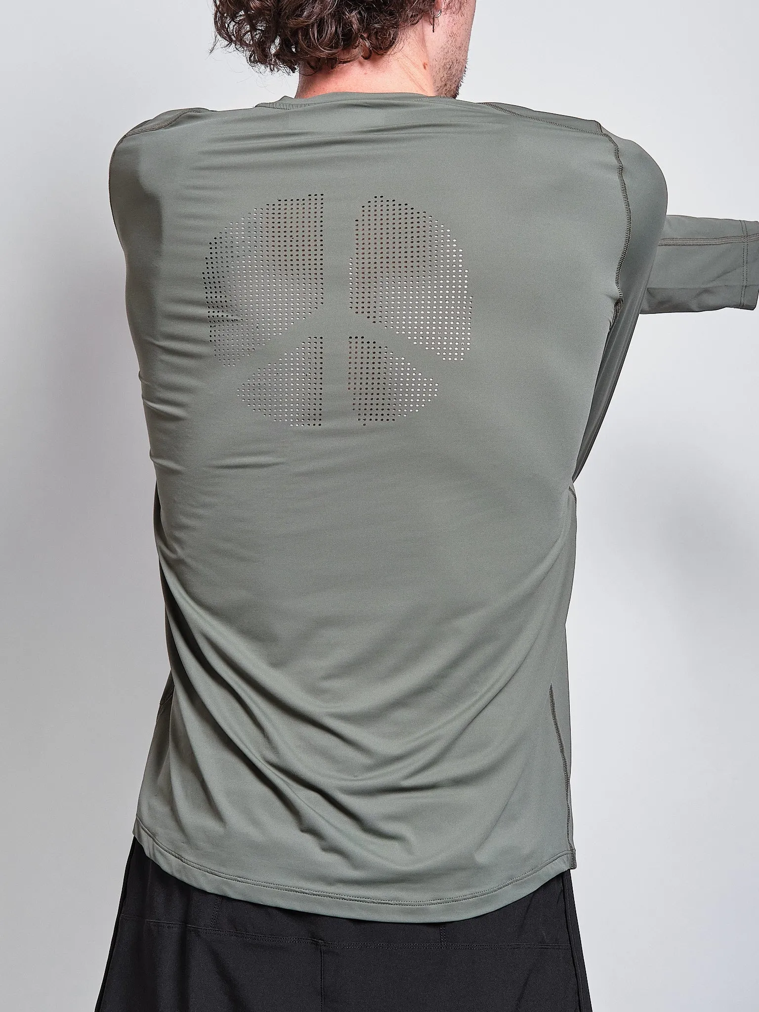 Ultralight Aloe Long Sleeve Tee in Sage